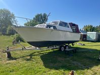 Motorbåt Triton 28