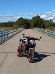 KTM 890 Duke R - Tech + Track + farthållare 