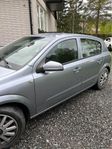 Opel Astra -05 A-traktor