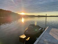 Lip-Lap Vattenskoterbrygga med fästen.