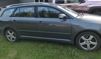 Toyota Avensis Kombi 2.0 -07
