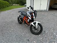 KTM Duke 690