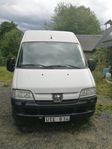 Peugeot Boxer Van 350 2.8 HDi skåpbil med dragkrok
