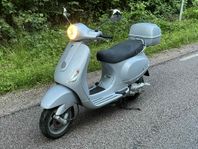 Vespa Piaggio LX 125 Primavera