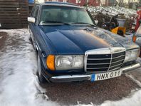 Mercedes-Benz 200 w123