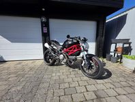 Ducati Monster 796 (Låga mil)