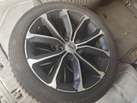 R 17 Pirelli Sommaräck & Fälg som passar Volvo bilar 
