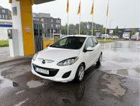 Mazda 2 5-dörrar 1.3 Välskött Bränsle snål Snygg ”Facelift”