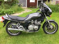 Yamaha XJ 900