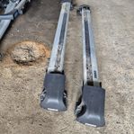 Takräcke Thule Wingbar Edge och Thule UpRide 599