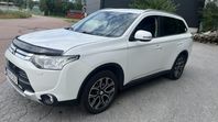 Mitsubishi Outlander 2.2 Di-D 4WD Business/7-sitts/Drag/MV/