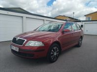 Skoda Octavia Kombi 1.6 16.500mil skattad/besiktigad