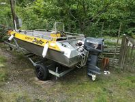 Buster S med båttrailer