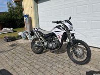 Yamaha XT660R