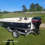 Styrpulpet med 40 hp Mercury