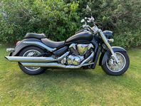 Suzuki VLR-1800 intruder classic