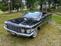 Oldsmobile Ninety-Eight Holiday SportSedan 394" Hydra-Matic