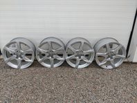 Audi A4 Original fälgar 17"