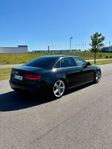 Audi A4 2.0 TDI S-Line, manuell.