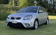 Kia Rio 1.4 Euro 4  -  Lågmil, Nybesiktigad, Ny kamrem