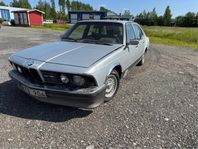 BMW  733i