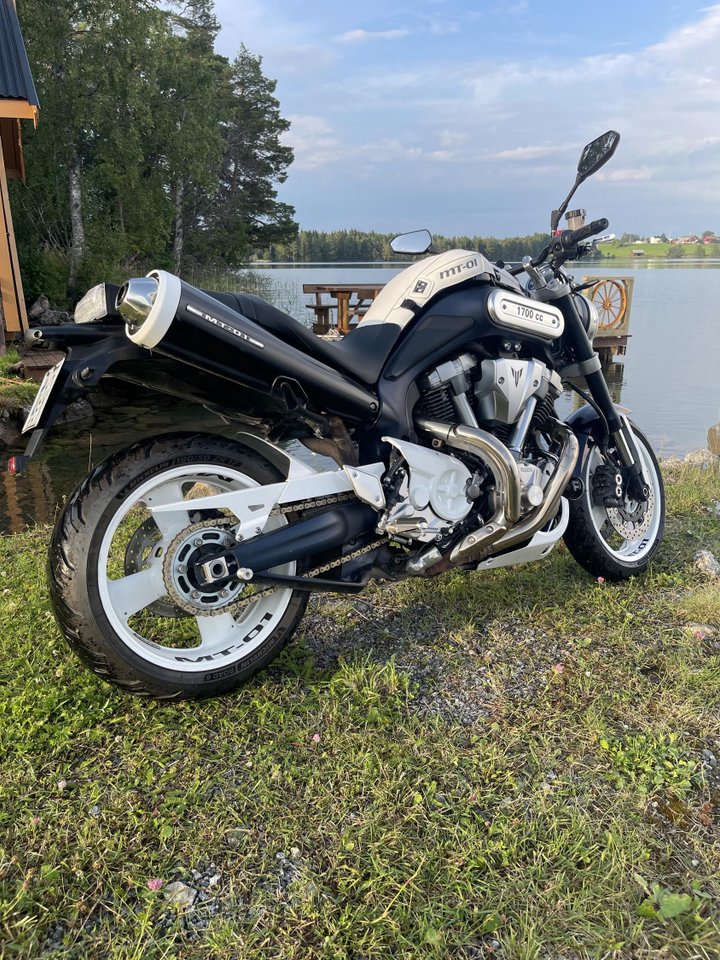 Yamaha mt-01