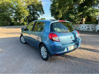 Renault Clio 5-dörrars Halvkombi 1.2 2010