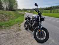 XSR700