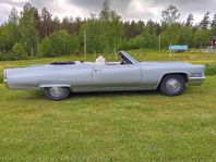 Kraftigt PRISSÄNKT Cadillac De Ville