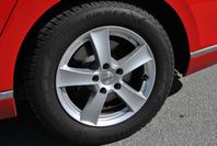 säljer fina däck pga. flytt söderut 215/60 R16