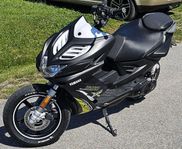 Yamaha Aerox Naked -13