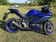 Yamaha R3 