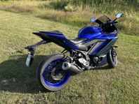 Yamaha R3 