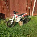 Kuberg Cross nya batterin