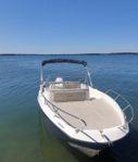 Quicksilver Activ 675 Sundeck – 150 hk – perfekt familjebåt