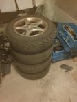 aluminiumfälgar med vinterdäck med dubb v70n 5/108(185/65/15