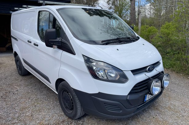 Ford transit Custom 270 2.0 TDCi Euro 6 säljes i Norrtälje | Blocket