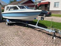 Flipper 575 med Honda 75hk 4-takt 80km Tiki Trailer