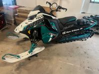 Polaris Khaos 650 Slash 146 