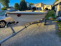Uttern 4100 + motor + trailer