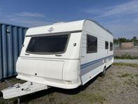 Nybesiktigad husvagn