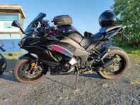 Kawasaki Z1000SX med touringkit