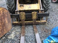 BM 218 TD med redskap