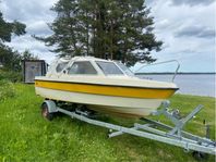 Flipper 510, Yamaha 75 hästar , ink trailer