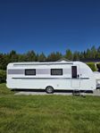 Adria Alpina 663HT 2020 Queenbed/Förtält/Frontkök/Markis
