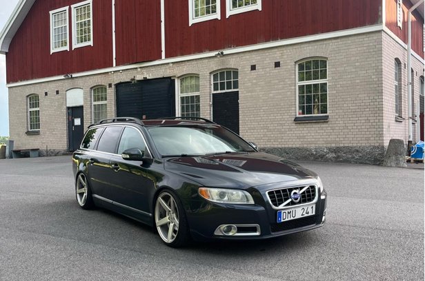 Volvo V70 fas2 A-traktor säljes i Örebro | Bl - såld eller borttagen