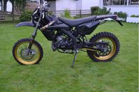 Rieju Drac Golden Nightrider 2020 – fin och laglig klass 1 +