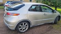 Honda Civic 5-dörrar 1.8 i-VTEC Sport Euro 4