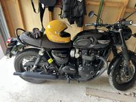 Triumph Bonneville T120 Black