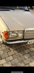 Mercedes-Benz 230 E